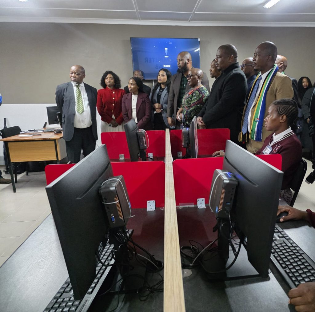 Mayor Bhengu Welcomes Guests at Official Handover of Langalibomvu High School